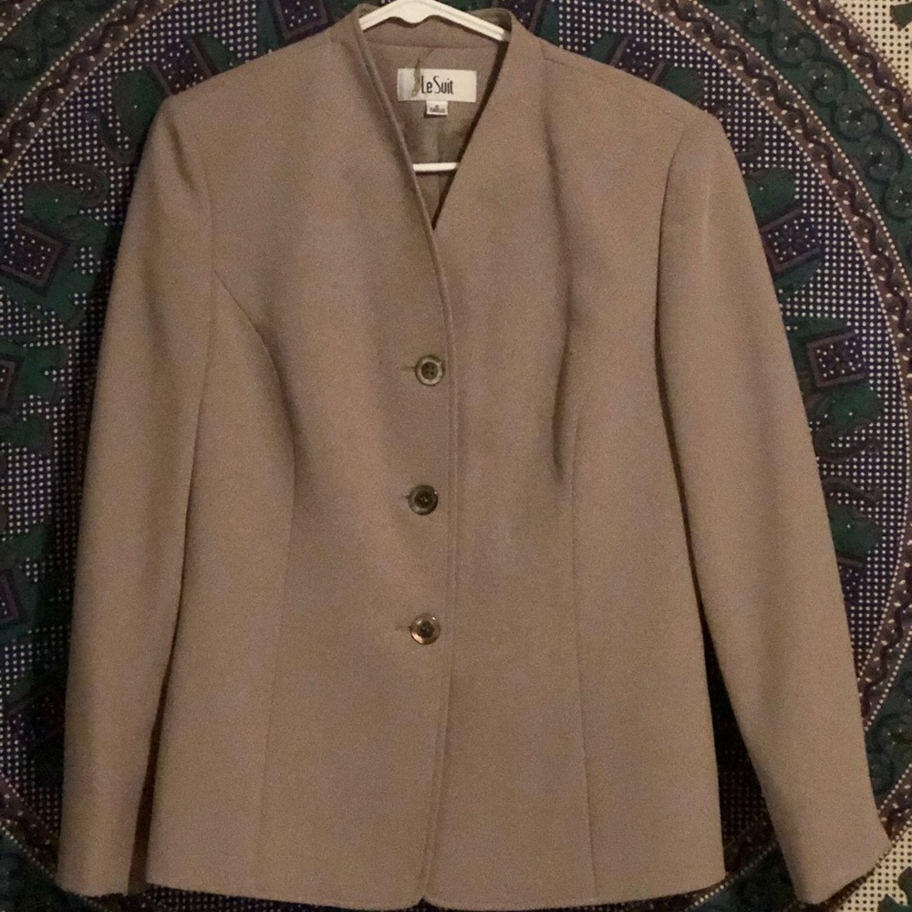 Le Suit 2Piece Skirt Suit